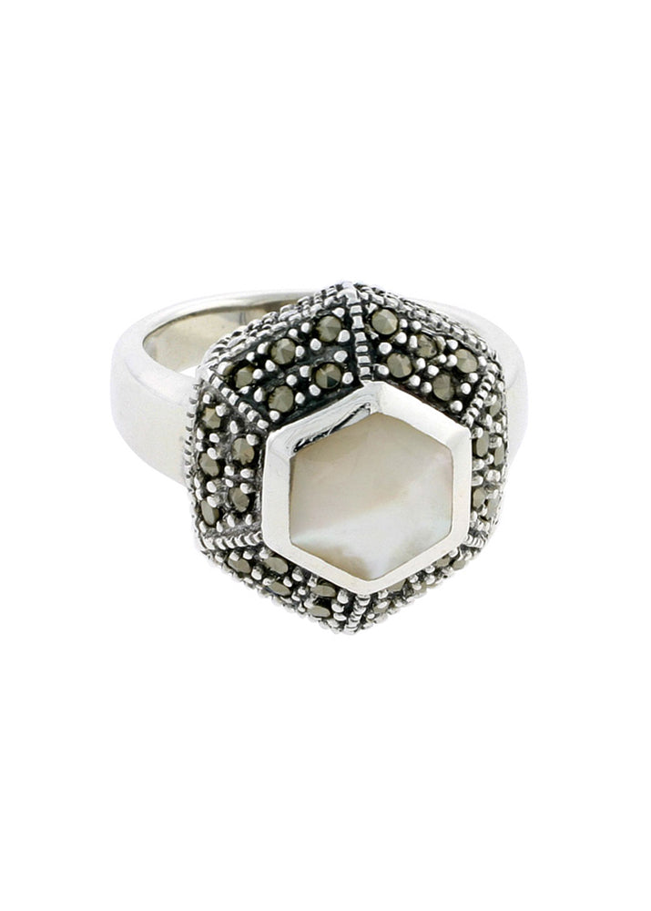 Divine Dreamer Mother of Pearl Ring - Pink
